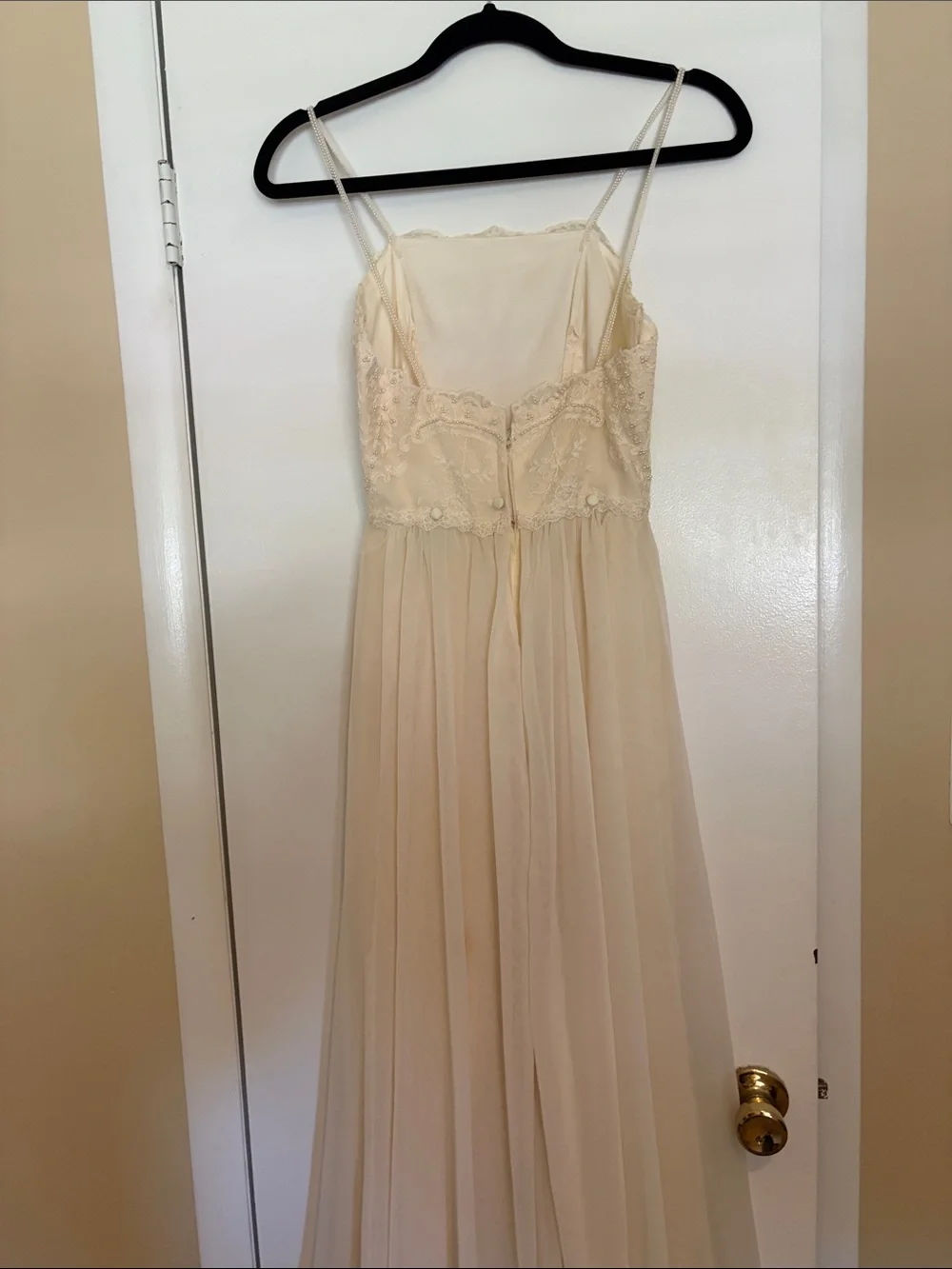 Vintage Bianchi Wedding gown, size 10 - Picture 4 of 9
